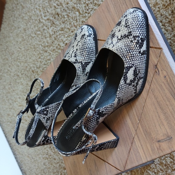 ASOS DESIGN Prague Block Heels in Snake. Women's Size 7 - Picture 8 of 12